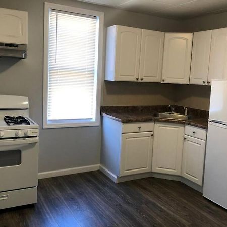 Private 2-Bedroom With Free Parking And Direct Bus To Nyc Manhattan Only 2 Blocks Away Линдън Екстериор снимка