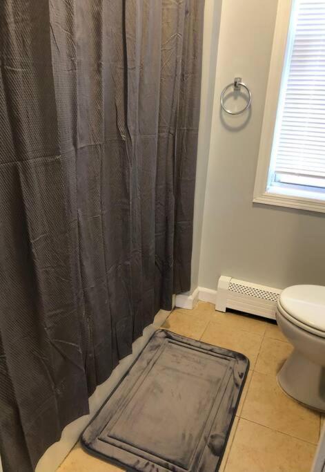 Private 2-Bedroom With Free Parking And Direct Bus To Nyc Manhattan Only 2 Blocks Away Линдън Екстериор снимка